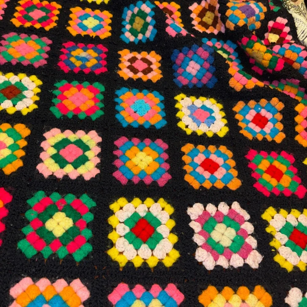 Vintage Handmade Crochet Granny Square Blanket Black Multi Bobble Stitch 60x49‎